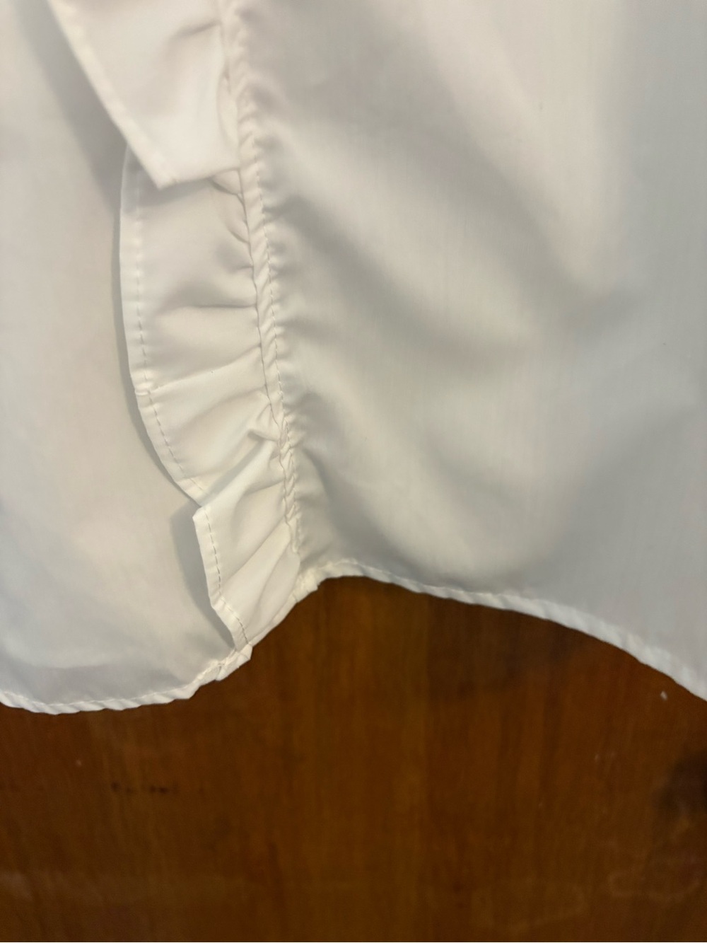 Women’s Plus Size  Classic White Blouse-Ruffled Neckline /Front Sz 3XL - Picture 5 of 10